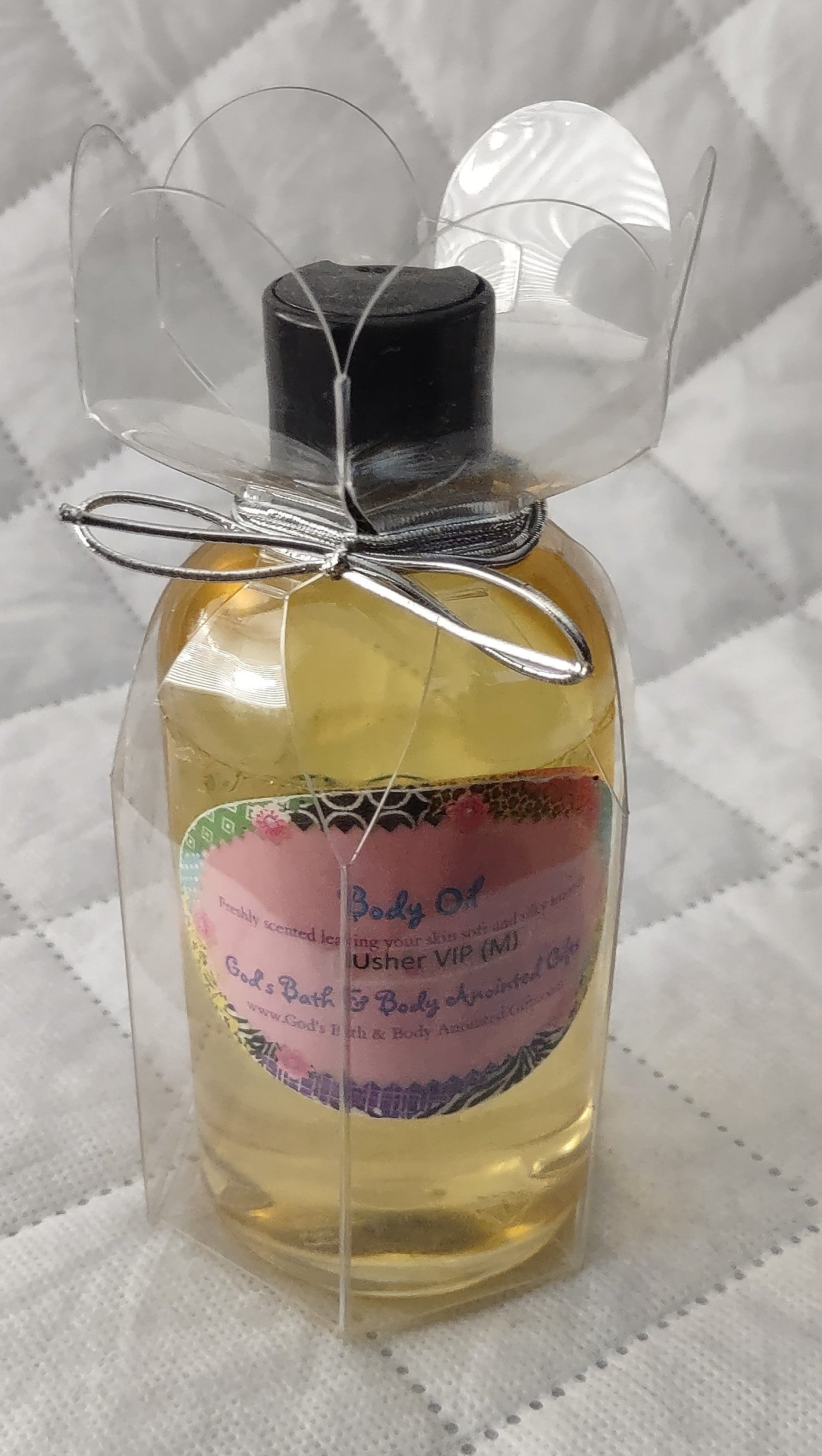 Usher VIP Moisturizing Massage/Body Oil for men 8oz - our impression.